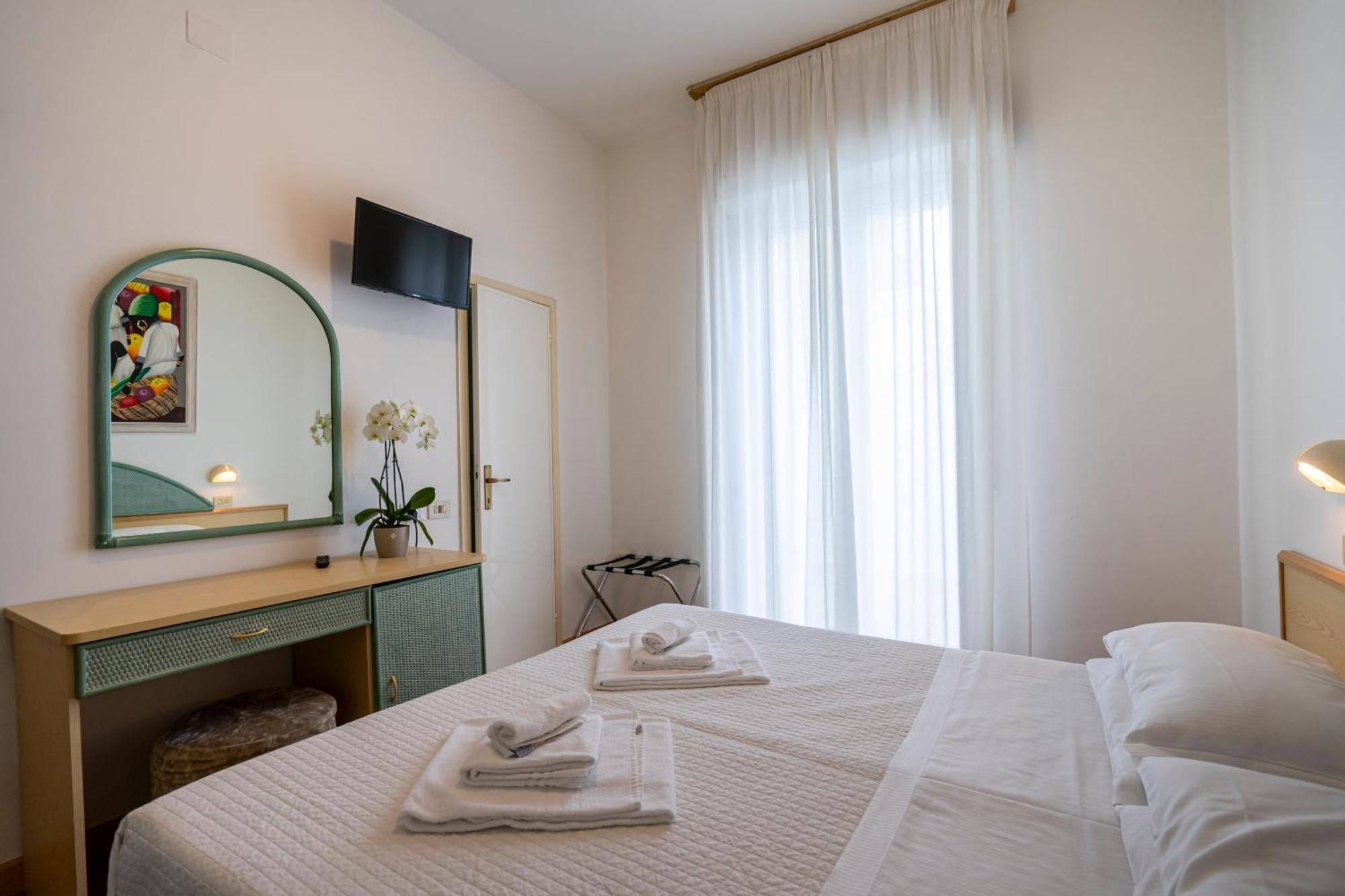 Hotel Bianca Vela Rimini Ruang foto